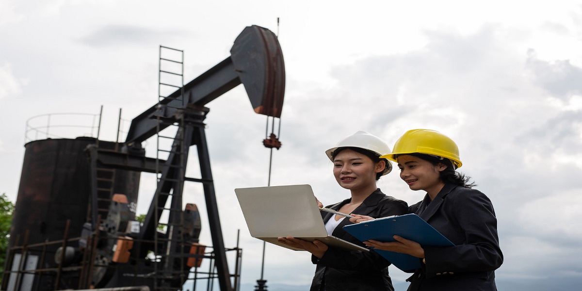 How to choose Asset Management Software for oil and Gas in 2024
