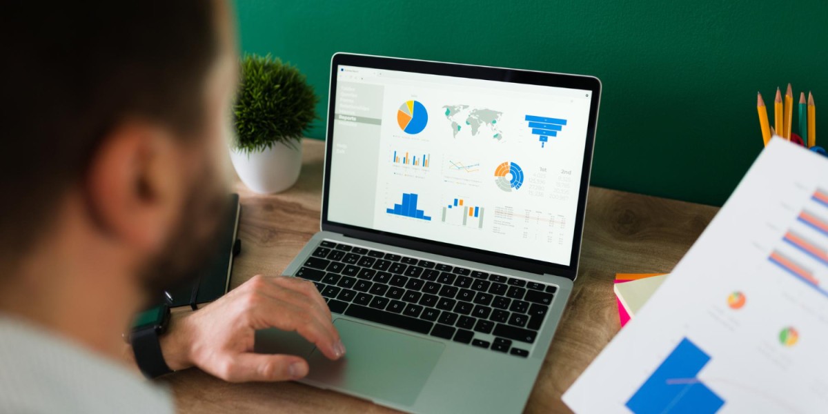 How a Google AdWords Expert Builds Campaigns That Beat the Competition